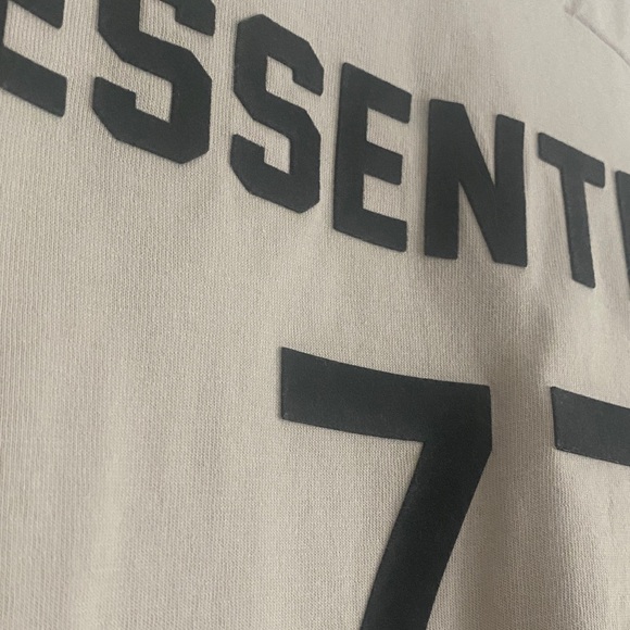 Fear Of God Essentials Taupe Tee - Picture 6 of 6